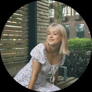 Meet your Posher, Maryam abshire